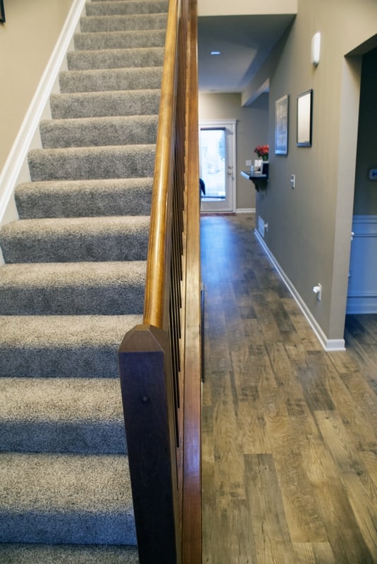 Carpet and hardwood combo in New Albany home